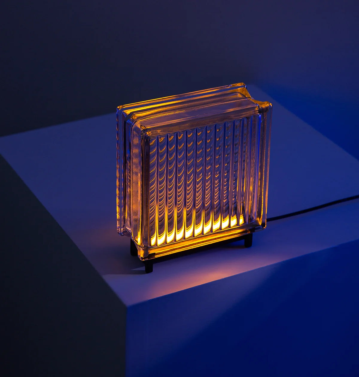 Luma Lamp V 01